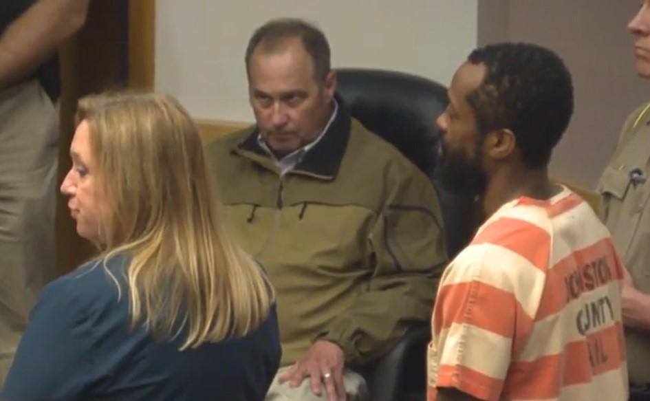 Horror en Carolina del Norte: hombre admite haber matado a sus tres hijos y a su hijastro