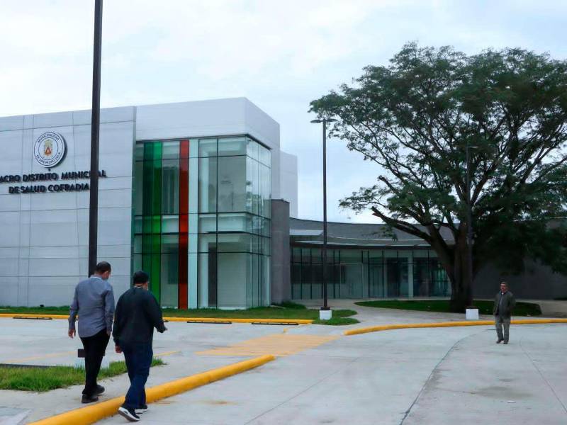 <b><span class=mln_uppercase_mln>labor.</span></b> En los próximos días abre sus puertas el macrodistrito de Cofradía, anunciaron en sesión.