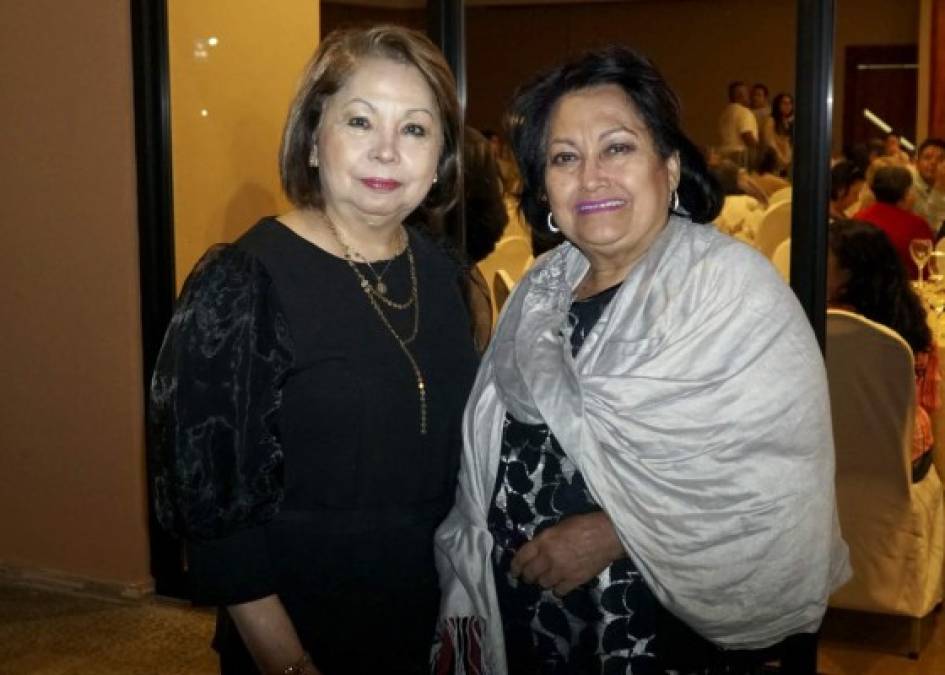 Geraldine García y Ana Matute.