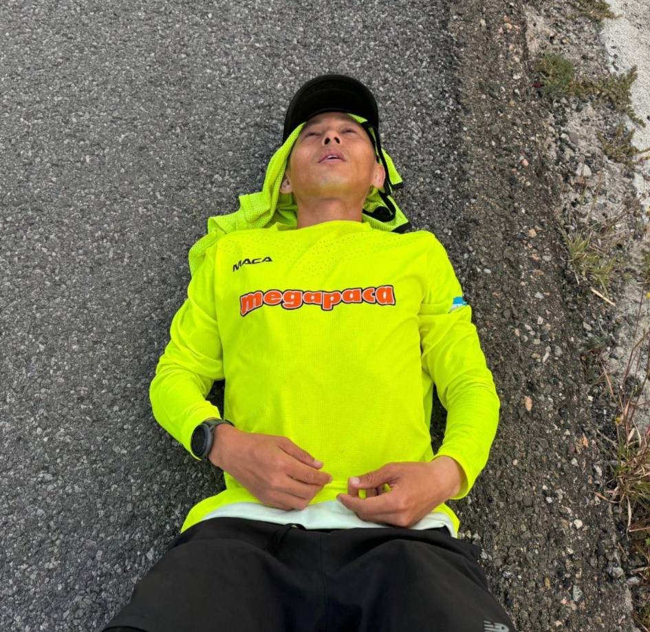 ”Dios nunca te dejará solo querido Shin, cada día más cerca de lograr ese objetivo, te agradecemos tanto por lo que haces por nuestra Honduras”, “¡Siempre ten cuidado Shin!, Estaremos orando por ti todos los días y por supuesto apoyando”, se lee entre los comentarios dejados a Shin Fujiyama.