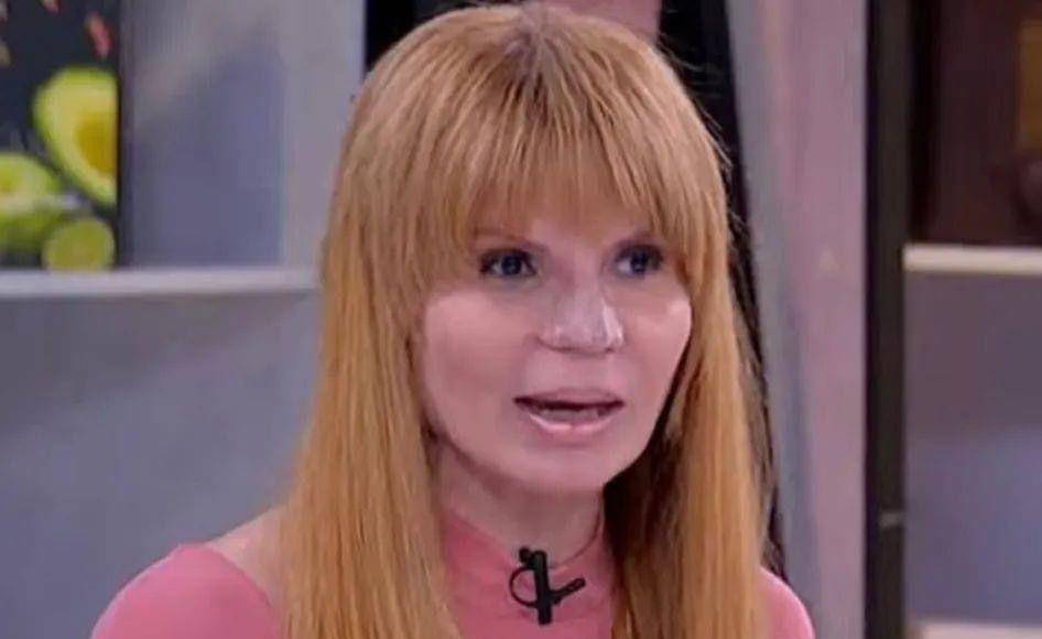 ”Esta pandemia dejará un cuarto de la población mundial sumida en esa enfermedad, ya que el angel de la muerte se esta uniendo a lucifer para que el ser humano empiece a tener miedo”, puntualizó.