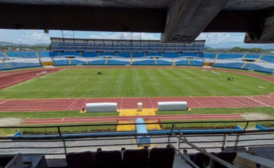 El estadio Olímpico está recibiendo los últimos retoques de cara al duelo entre Honduras vs EUA.