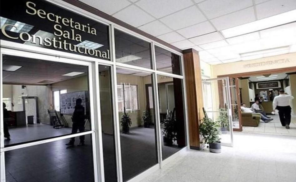 Golpe en la Sala Constitucional: Rebeca Ráquel irrespeta el orden de precedencia