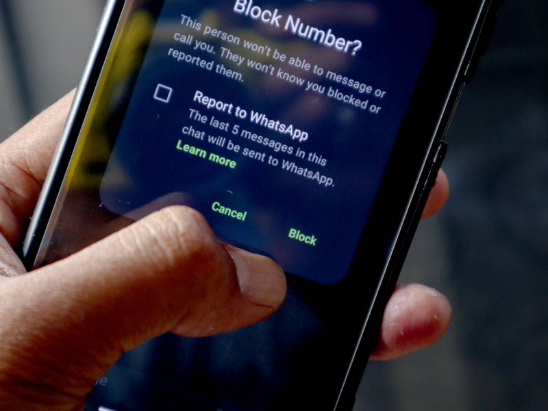 Los expertos recomienda bloquear sitios sospechosos que ofrecen inversiones.