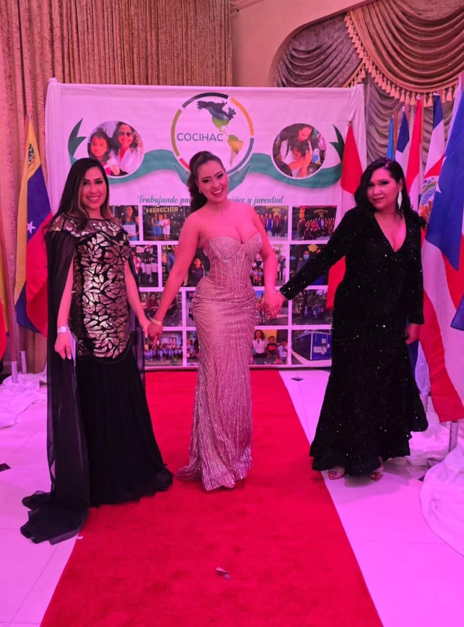 Alejandra Rubio recibe prestigioso premio en Nueva York, USA