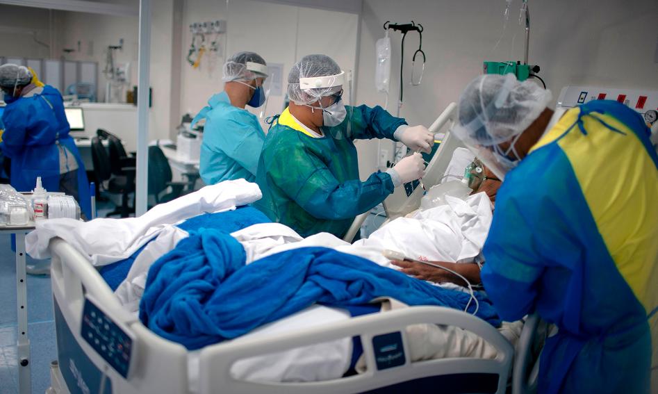 EEUU se compromete a formar a 500,000 médicos en América Latina