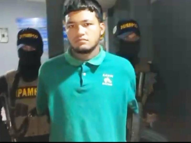 <b>Óscar Noel Martínez Mejía después de ser capturado</b>