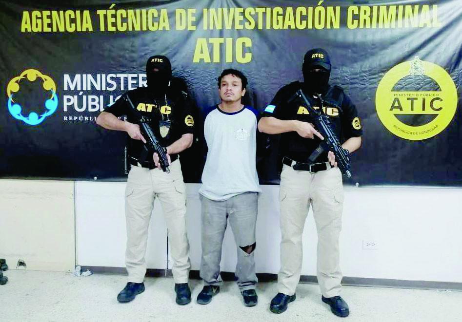 Hombre que mató a su esposa porque ella era masajista es encontrado culpable