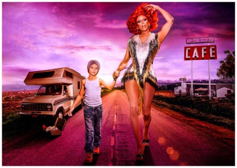 AJ and the Queen <br/><br/>En esta serie de comedia con tonos dramaticos RuPaul interpreta a una drag queen que pasa por una mala racha. Acompañada por una huérfana de 10 años muy borde, ambos recorrerán los Estados Unidos en autocaravana. La historia evoluciona y se convierte en una exploración sobre las familias.<br/>