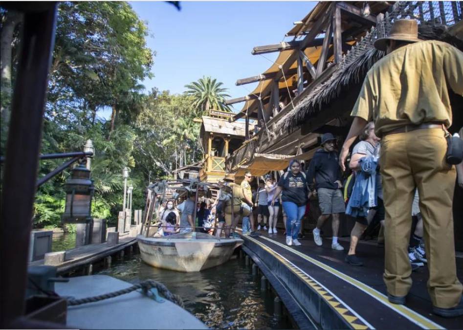 Disneyland negó la acusación y pidió que se desestime la demanda.