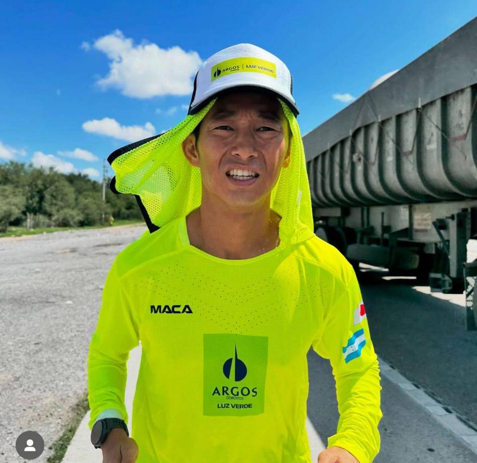 Tras la publicación, cientos de internautas han saltado a las redes sociales para felicitar al querido influencer por el apoyo recibido de Jean-Claude Van Damme.