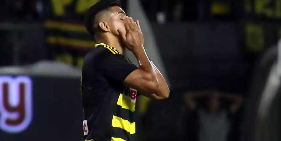 Luis Palma fue expulsado en dolorosa derrota del Aris Salónica