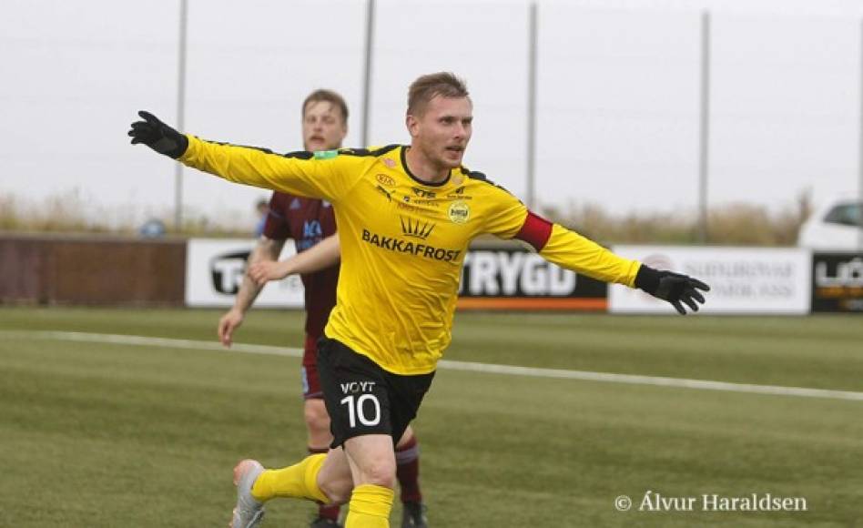 10. Klæmint Olsen (25 puntos) - El delantero feroés del NSÍ Runavík de la Primera División de las Islas Feroe suma 25 goles. El coeficiente de esta liga, de rango inferior, es de x1.