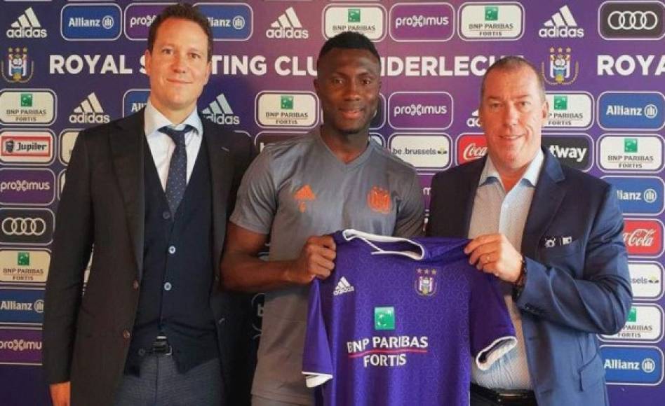 Bubacarr Sanneh, internacional con Gambia, es nuevo jugador del Anderlecht. El defensa firma con el equipo belga para las próximas cinco temporadas.