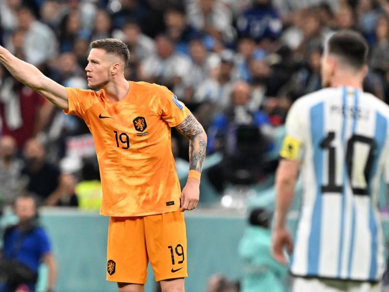 Wout Weghorst le anotó un doblete a la Argentina pero al final no le ajustó para avanzar a semifinales.