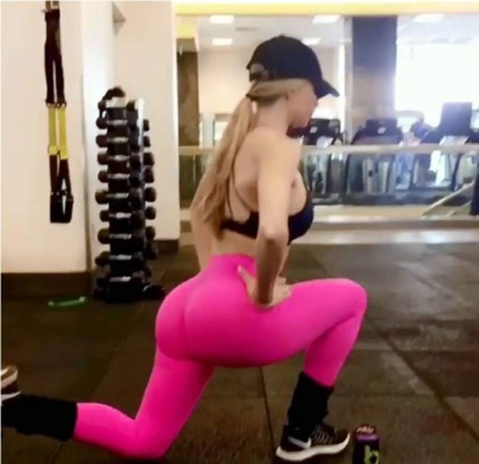 ''Hago diferentes combinaciones de sentadillas, desplantes, levantamiento de las piernas, de cadera, de pesas, paso intenso y prensa con piernas, por mencionar algunos'', detalló Amanda Lee.