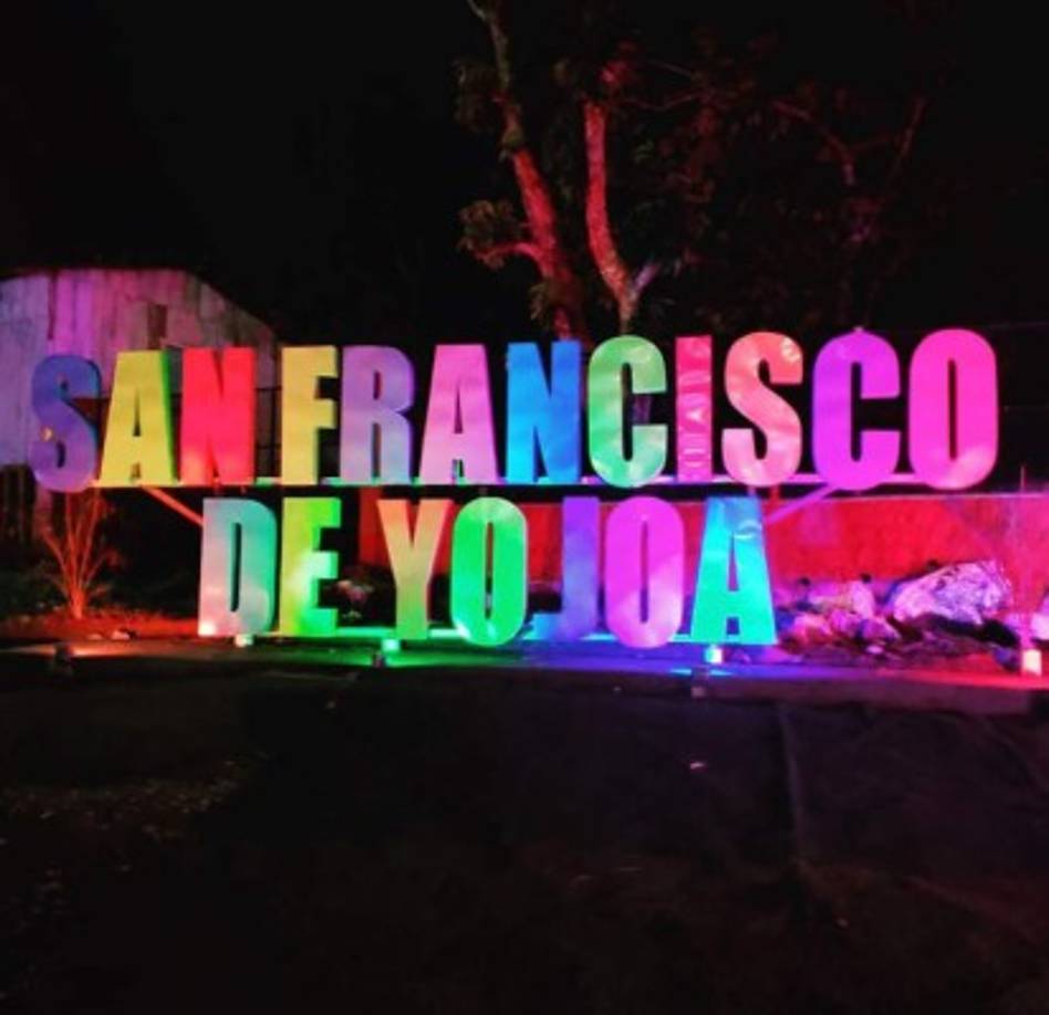 "El bello municipio de San Francisco de Yojoa en el departamento de Cortés, también ha preparado una linda Villa navideña."