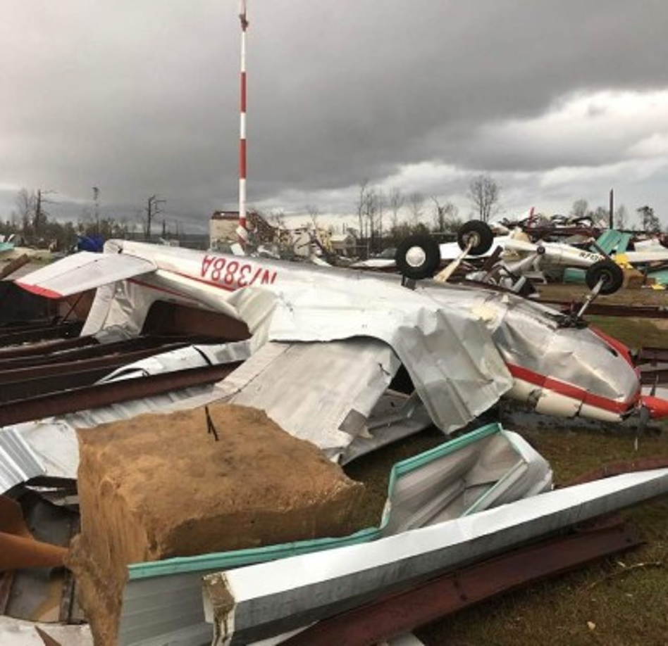 'La devastación es increíble', afirmó el sheriff del condado de Lee, Jay Jones al indicar que no recuerda una situación similar en pérdidas humanas 'en al menos los últimos 50 años'.