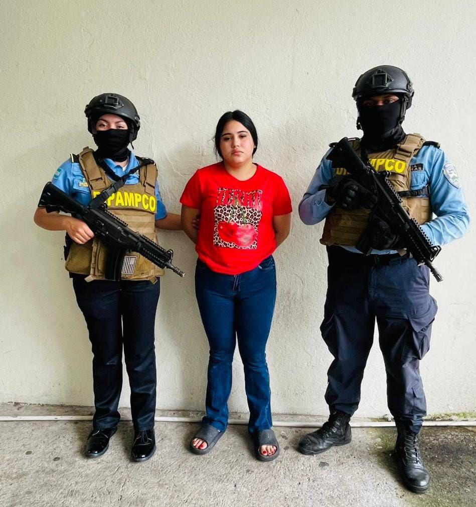 Policía: peligrosa extorsionadora de la 18 operaba bajo órdenes dictadas en visitas conyugales