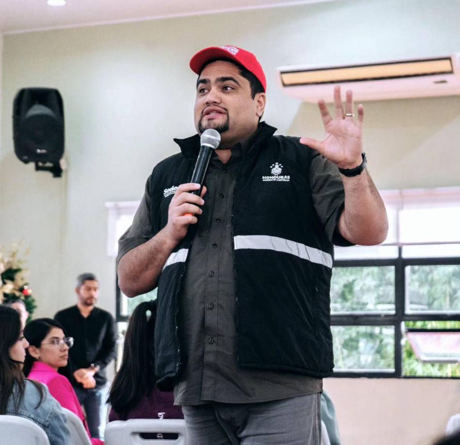 Cardona severó que Nasry Asfura no pasa por un buen momento y que Ana le ganará estas elecciones primarias en Honduras.