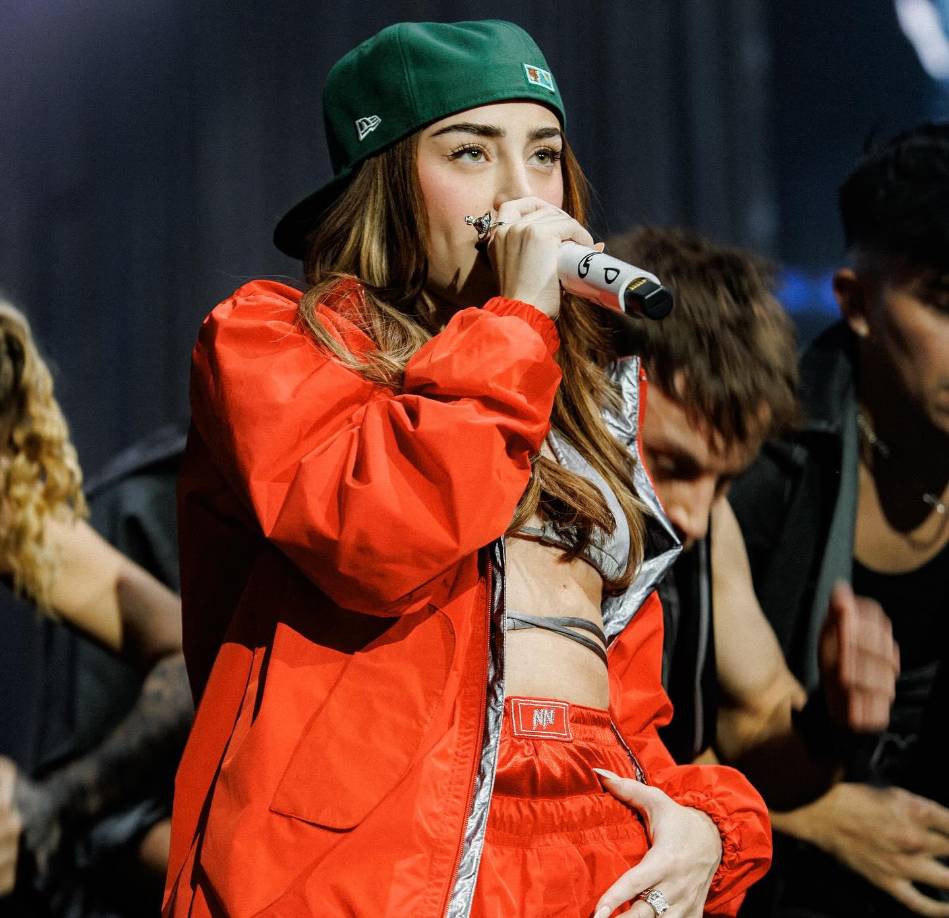 Además, <b>Paula Varela reveló que la relación entre ellos está progresando significativamente, e indicó que “él fue a verla a recitales”</b>. Como prueba definitiva del incipiente romance, los periodistas<b> contaron que tanto la popular cantante como el deportista comenzaron a seguirse mutuamente en las redes sociales</b>.