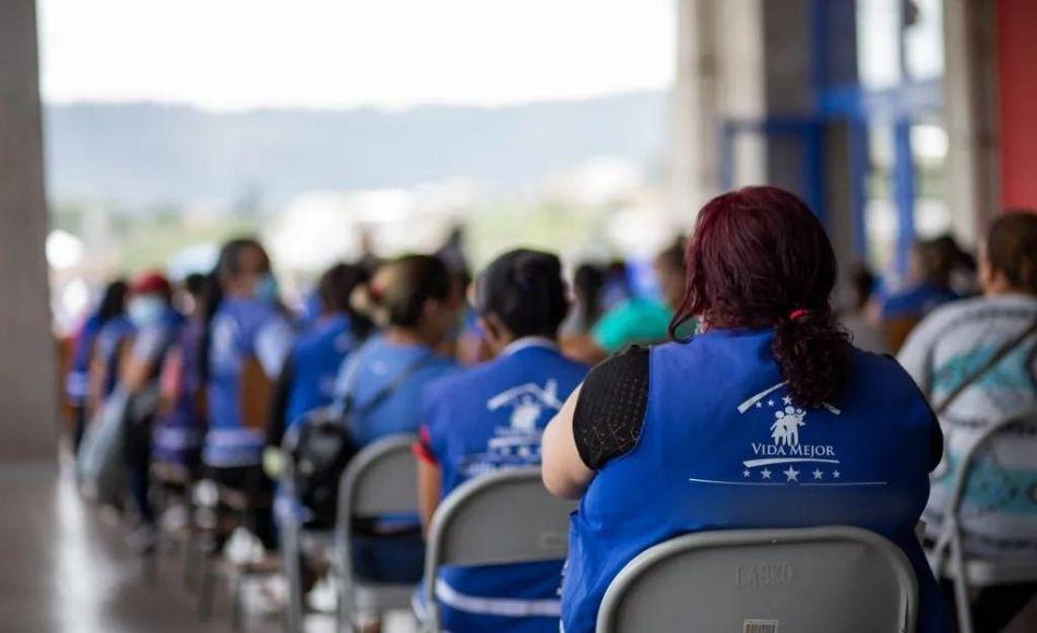 Exempleados de Sedis exigen pago de tres meses de salario