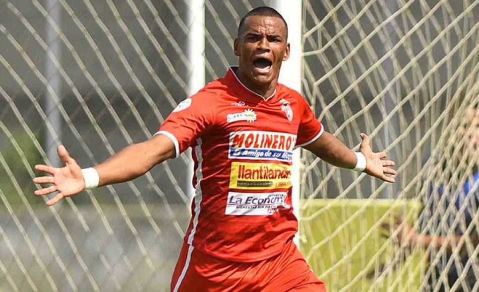 Rony Martínez: El experimentado goleador hondureño señaló que seguirá en la Real Sociedad de cara a la próxima campaña. 