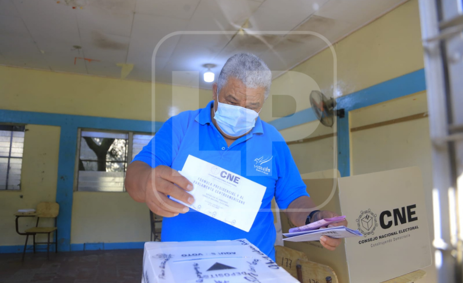 Hondureños en las urnas entre la incertidumbre y los problemas sociales