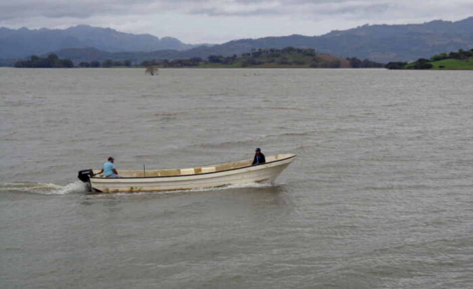 Dos niños muertos y 5 personas desaparecidas al volcarse lancha en Nicaragua