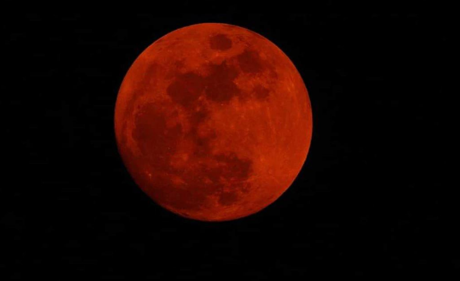 ¡La Luna se pondrá roja! Hondureños observarán el eclipse parcial de esta madrugada