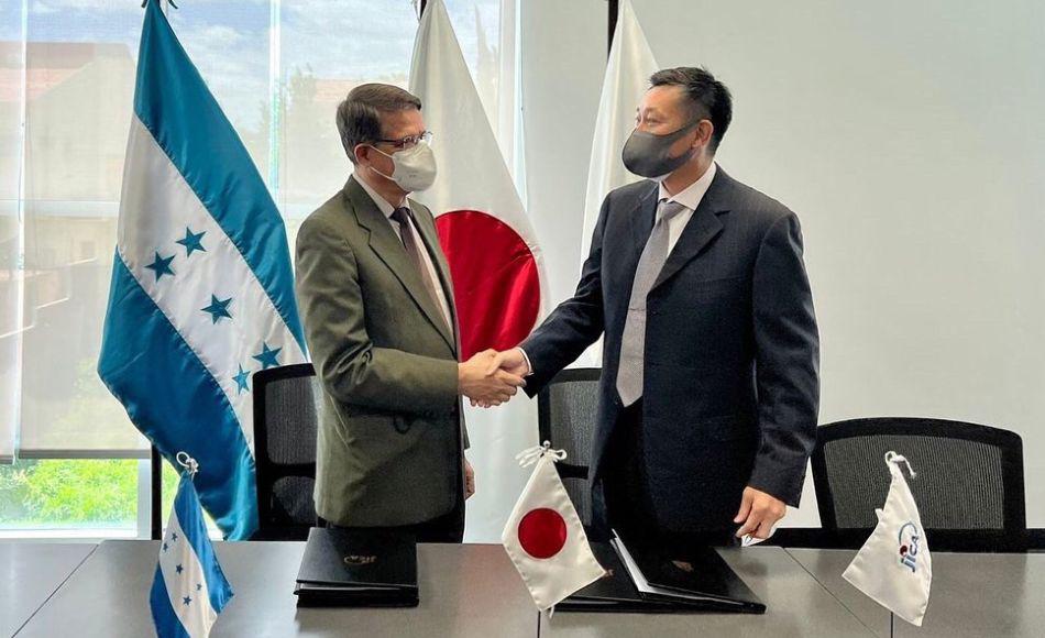 Salud y Jica firman convenio de proyecto que abarcará la red hospitalaria nacional