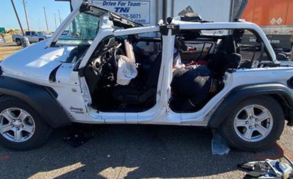 Cuatro muertos y tres heridos graves en accidente con migrantes en Texas