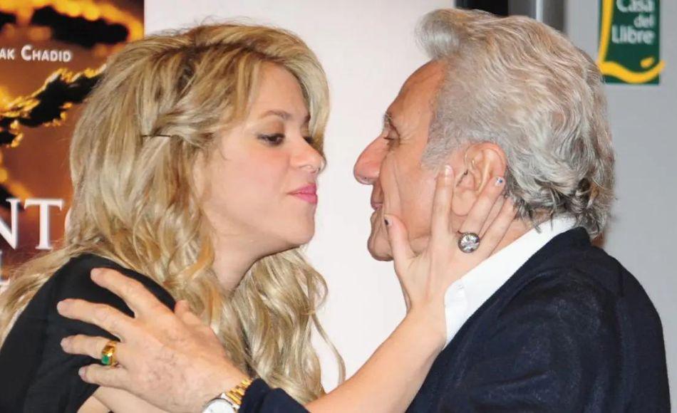 Shakira confirma que su padre está hospitalizado en Barcelona