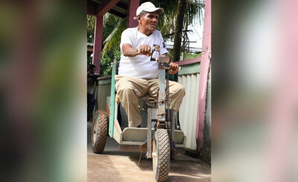 Buzos hondureños discapacitados por pesca de langosta claman por ayuda