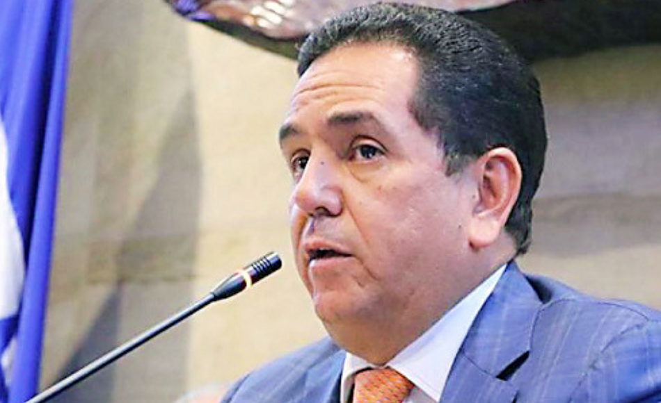 Antonio Rivera propone castración química para violadores