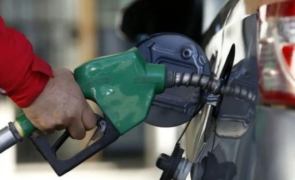 Golpe al bolsillo: estas son las causas que están disparando el precio de los combustibles en Honduras