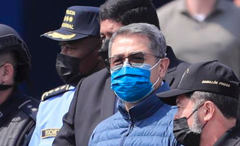 Juan Orlando Hernández de la mansión a una celda llamada “inhumana”