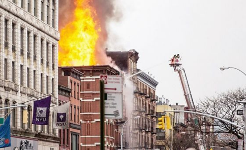 Incendio en un edificio deja más de medio centenar de heridos en Nueva York