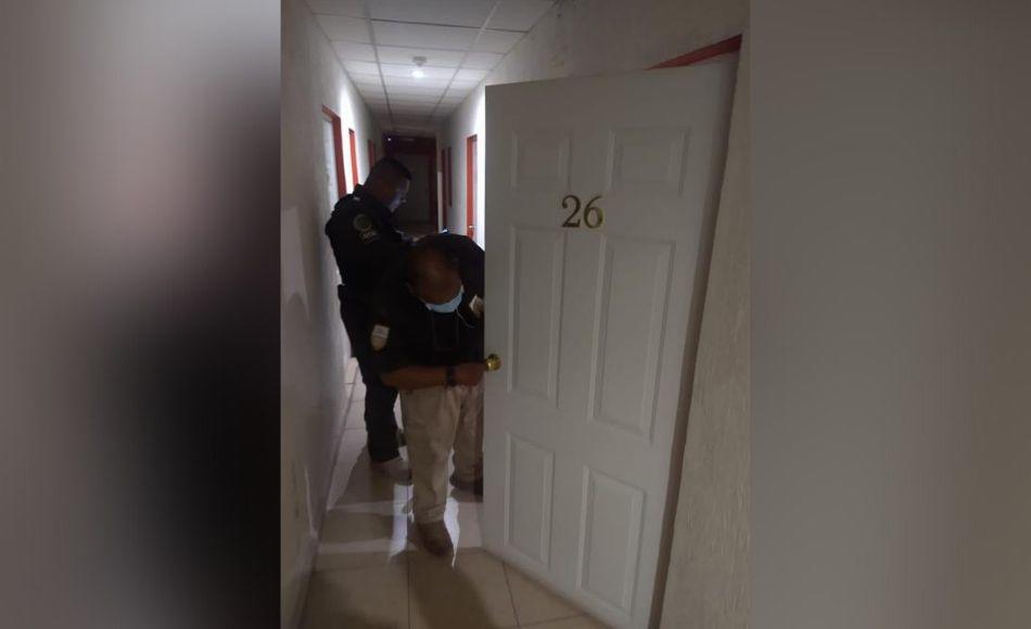 Agentes encuentran a migrantes hondureños escondidos en un hotel en centro de México