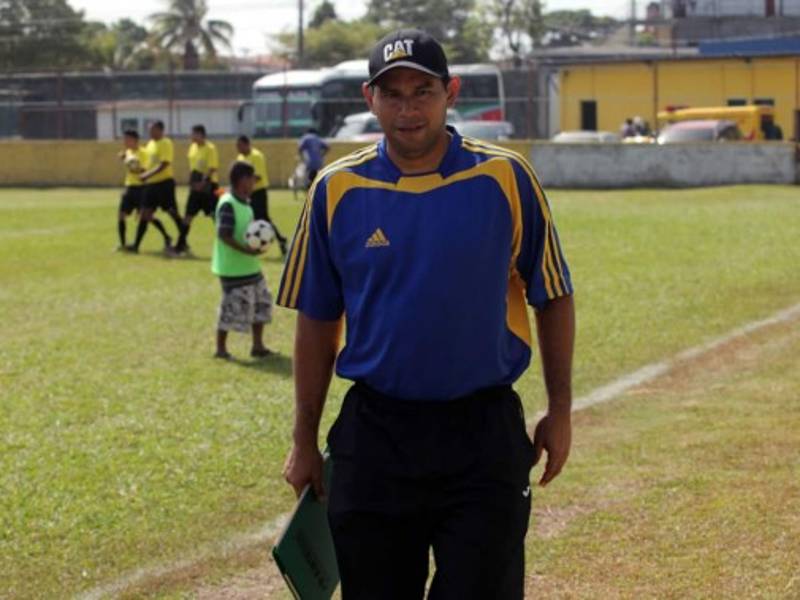 Jorge 'Tata' Lozano dirigió en la Liga de Ascenso al Tela FC.