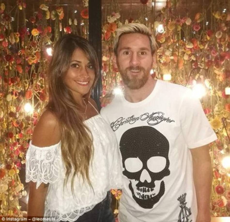 A pesar de que Messi sabía del noviazgo de su 'amiga' Antonela en ese entonces, estaba dispuesto a insistir. En 2005, ella pasó por una situación dolorosa cuando una amiga suya murió tras ser atropellada por un chico que manejaba borracho. Apenas Messi se enteró, 'corrió para estar a su lado”, aportó una amiga.