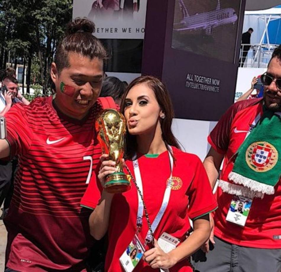 Aficionados de todas las nacionalidades están en Rusia y Natalie Escalón no ha sido la excepción.