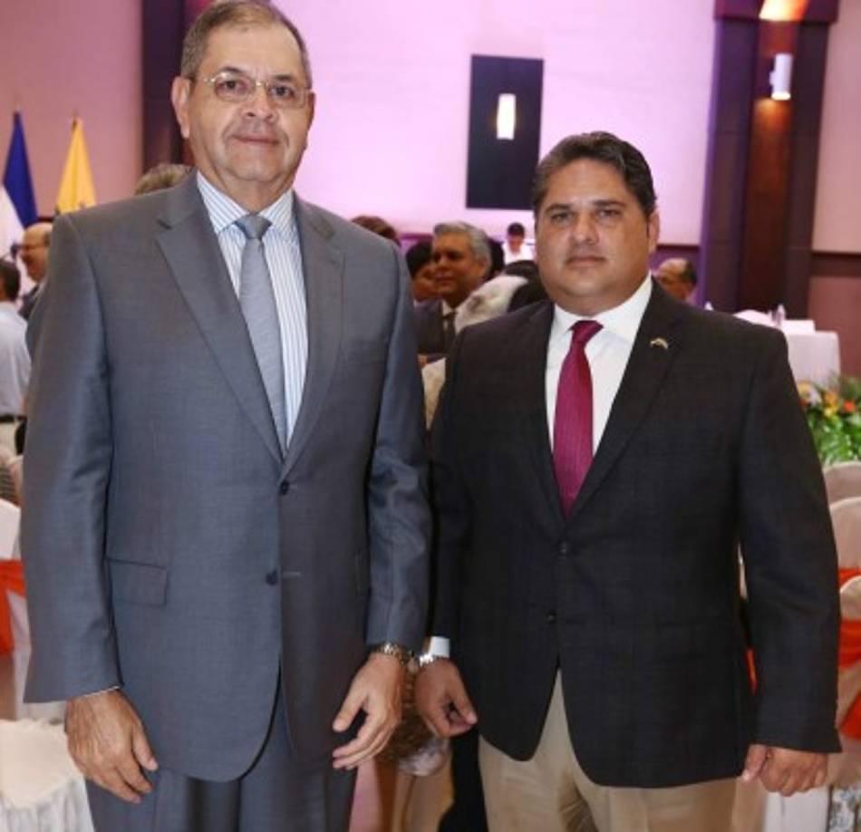 Roberto Leiva y Basilio Fuschich.