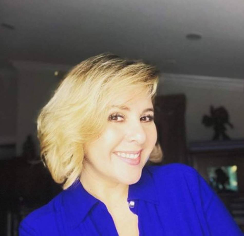 Fue hasta la muerte de su abuela, a quien creía su madre, que su bisabuela, a quien hasta ese momento llamaba abuela, le contó la verdad.