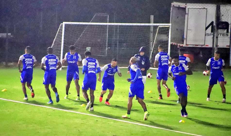 Selección de Honduras realizó su primer entrenamiento en Costa Rica
