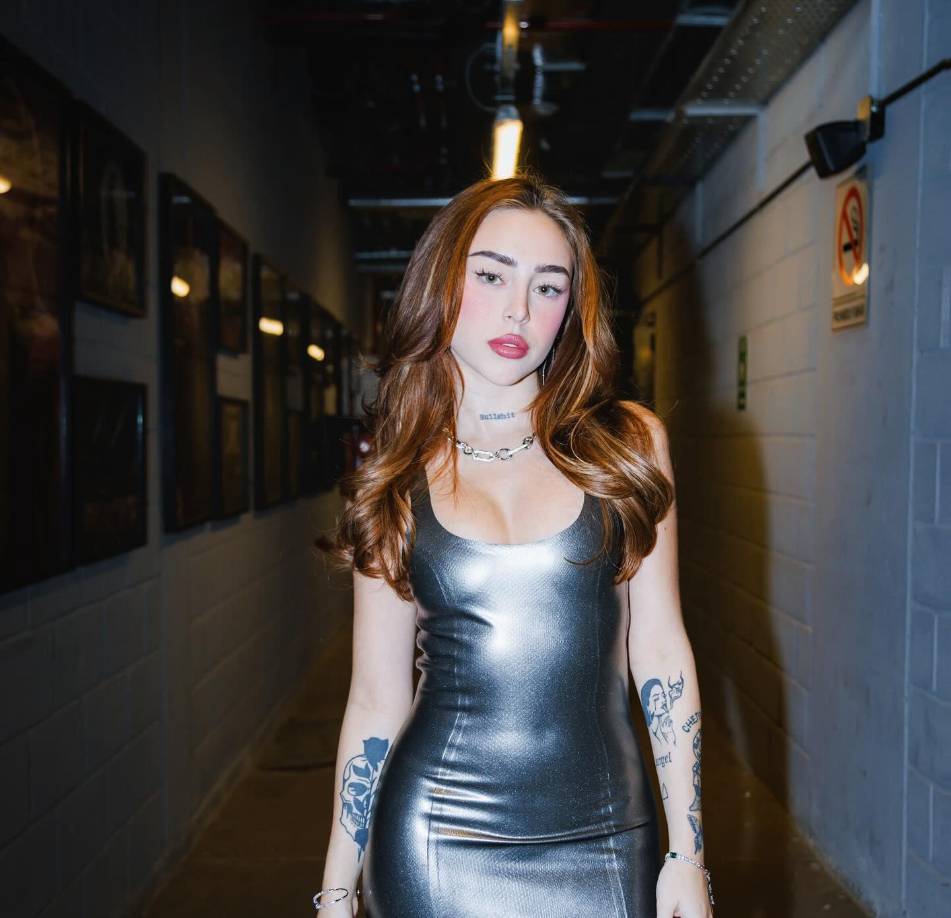 Una noche,<b> parece ser que ella volvía de Las Vegas y él dijo ‘me quedó unos días más’ y se agarró a otra pulposa, pero lo peor es que se mostró adelante de todos de la mano con ella”</b>, recordó con respecto a cómo fue la situación que generó un gran escándalo mediático.