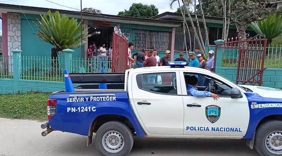Cinco muertos deja volcamiento de pick-up en Comayagua