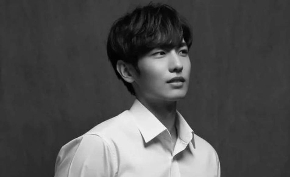 “El actor Lee Ji Han, un valioso miembro de la familia de 935 Entertainment y 9Ato Entertainment, se ha convertido en una estrella en el cielo y nos ha dejado”, agregó la compañía en una publicación en sus redes sociales.