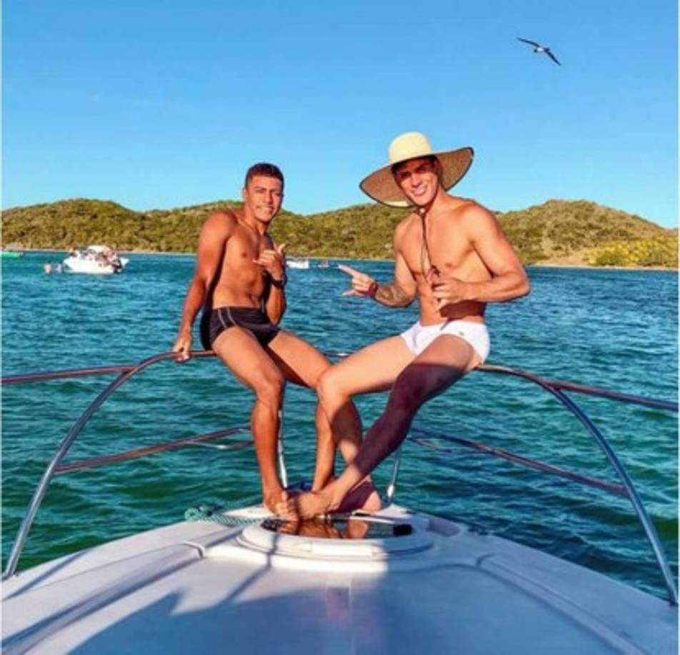 La ruptura se da tras darse a conocer que Tiago Ramos habría salido con otros hombres antes de conocerlo, según publicó el diario británico Daily Mail.