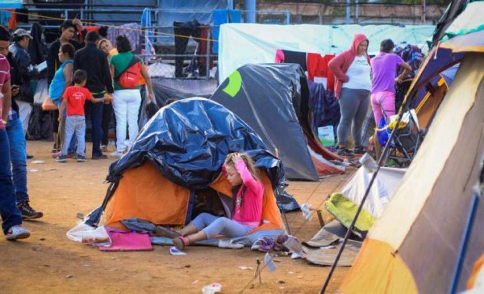 El alcalde de Tijuana, Juan Manuel Gastélum, ha asegurado que atender a los migrantes le cuesta cada día al municipio unos 500,000 pesos (unos 24.600 dólares)